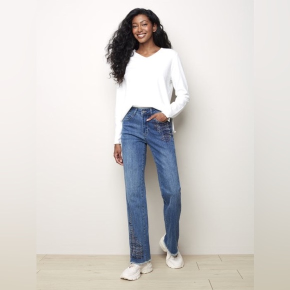 Wide leg fashion jeans with embroidery NWT - Picture 4 of 6